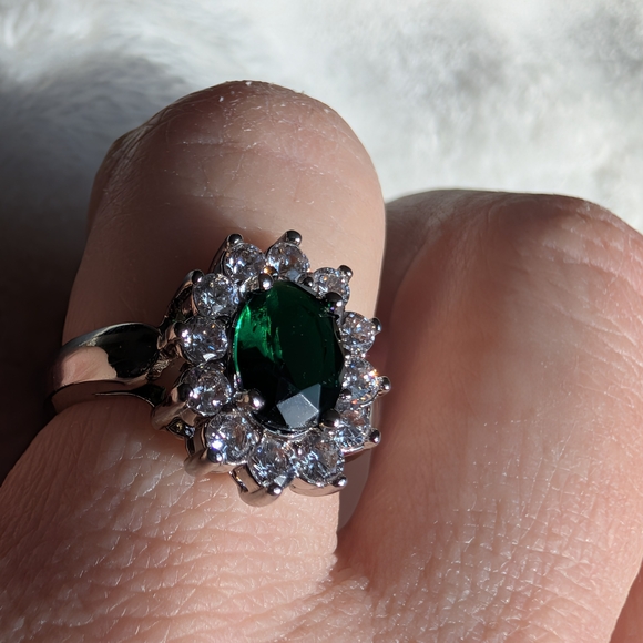 Emerald Green Oval Halo Ring | White Gold Tone | CZ Halo Statement Ring | - Picture 3 of 5